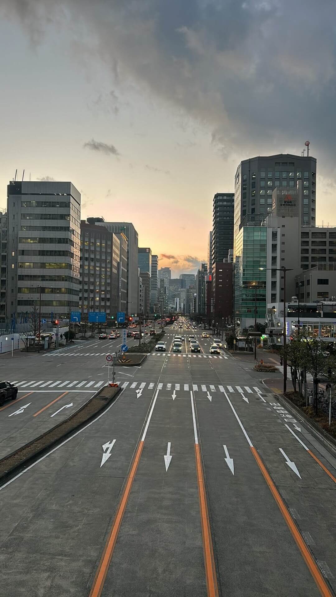 “경로를 재탐색합니다”