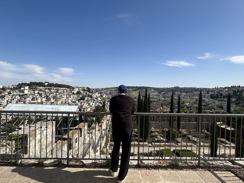 우리 죄를 사하여 주시옵고